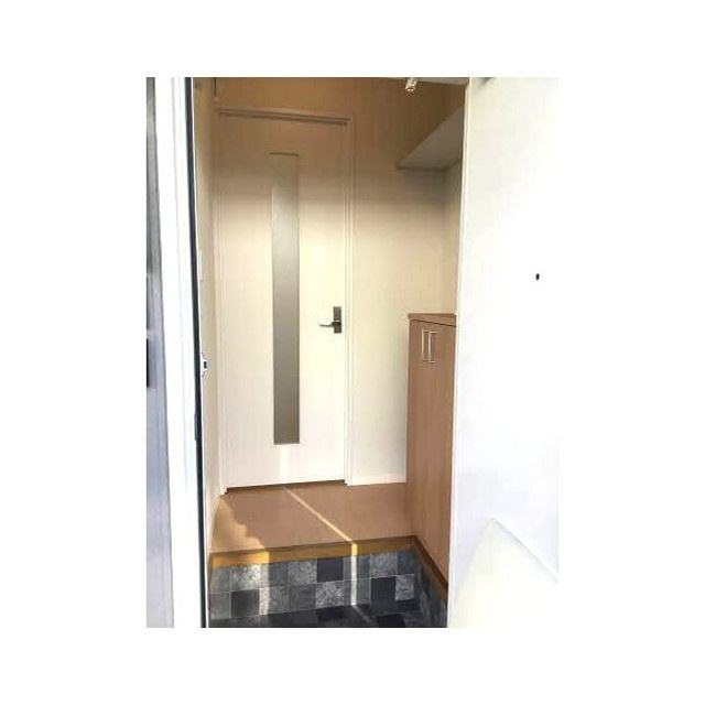 各務原市那加琴が丘町１丁目のアパートの玄関