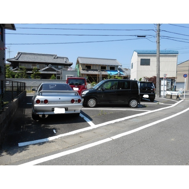 岐阜市西荘２丁目の駐車場の外観