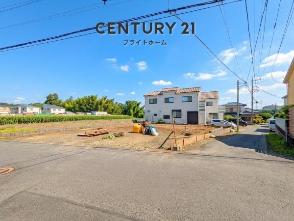 横浜市都筑区折本町の新築一戸建の前面道路含む現地写真|陽当りの良さ、住環境を現地にてご確認下さい！
周辺環境も合わせてご案内させて頂きます！