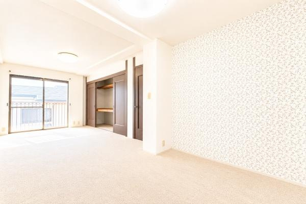 横浜市港北区高田西５丁目の中古一戸建の洋室|クローゼットもあるので収納にも困りません！
荷物が多い方にも安心です。