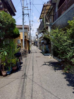【前面道路含む現地写真】