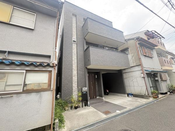【前面道路含む現地写真】