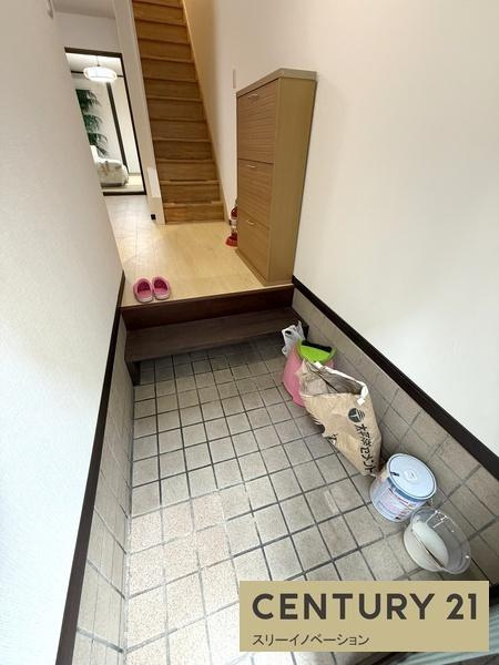 泉尾1丁目貸家のエントランス|★外玄関です★