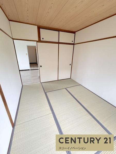 シティハイツ市岡の和室
