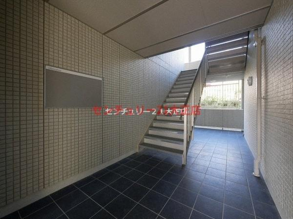 サンジェルマン市岡のエントランス