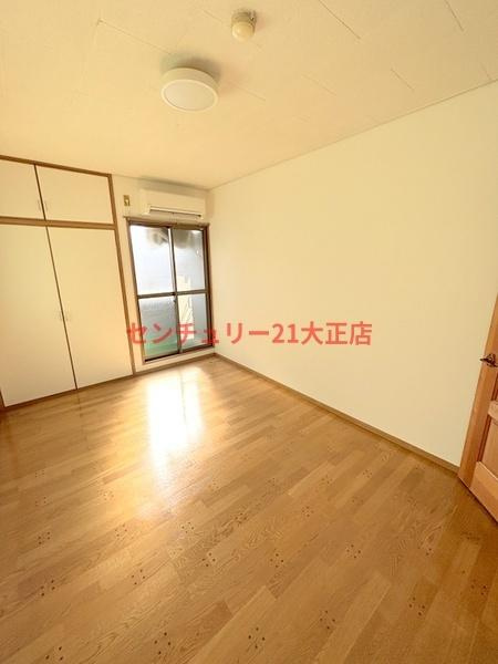 岡久ハイツの洋室