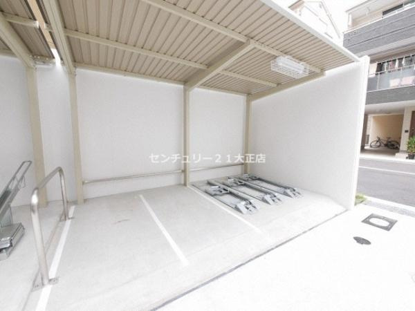 エスプレイス大阪ガルフレジデンスの駐車場