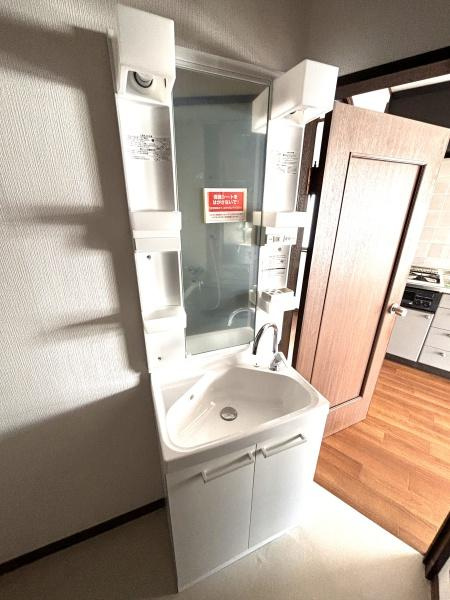 福井ビルの洗面所