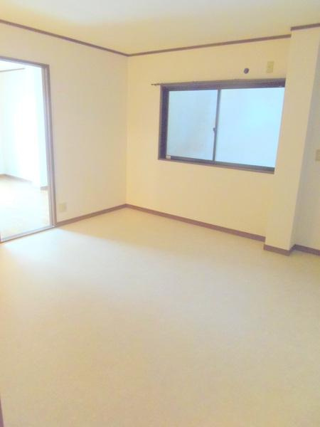 ソリッドウエーブの洋室|★各部屋、明るいです★