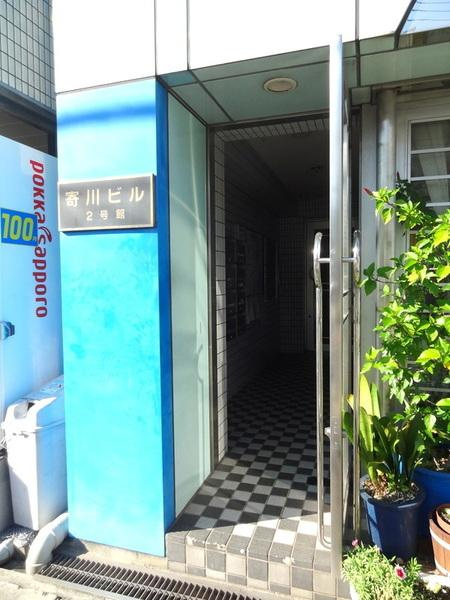 寄川ビル２号館のエントランス|★建物入口★