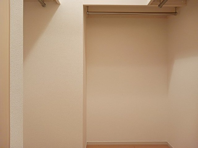 シーサイド・ヴィラⅠの収納|小物を収納するのに便利です