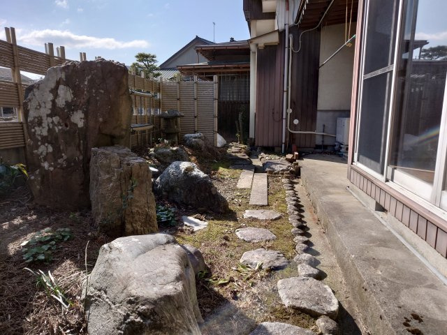 水橋辻ヶ堂貸家の庭