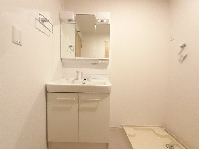 Ｉネット１０Ａの洗面所|コンパクトで使いやすい洗面所