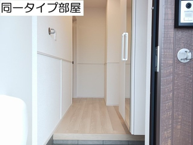 オリザ　Ａの玄関|収納もある玄関です