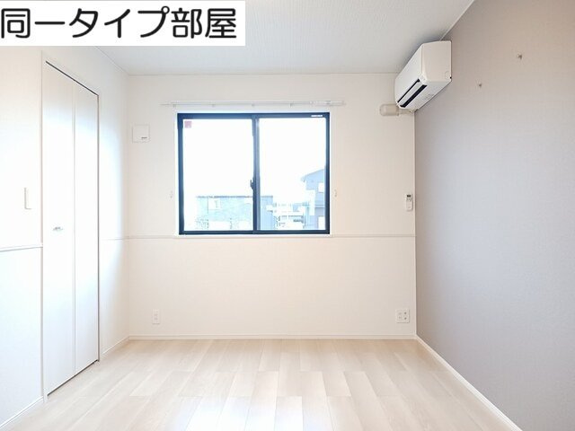 オリザ　Ａの内装|明るい色調の室内です