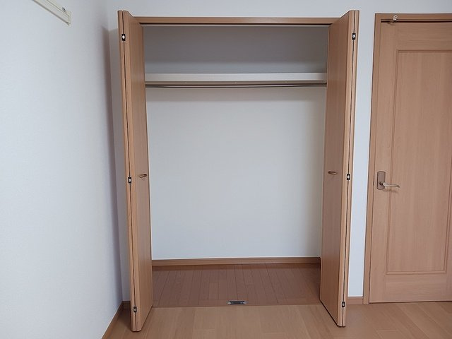 リヴァーハイツの収納|たっぷりとした収納スペースです