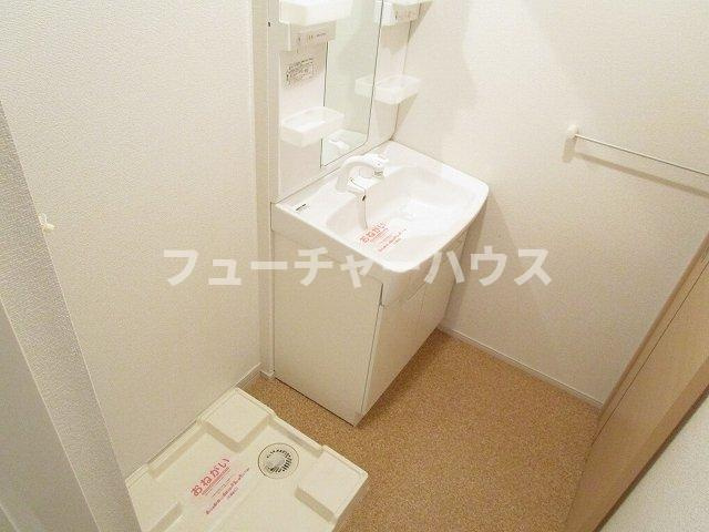 サンフレンズ　Ｃの洗面所|広い洗面スペース
