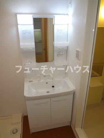 メゾンステージ水野　Ｃの洗面所|スペースが確保できる洗面所です