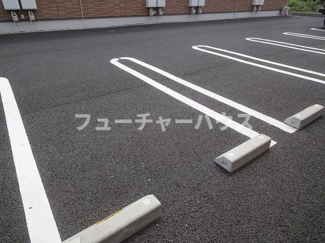 ニュー　インプレスＢの駐車場|カースペースがあります