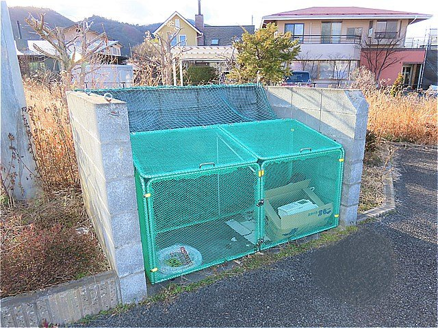 レオパレス蒼久保のその他|敷地内にゴミ庫が設置されておりゴミ捨てに便利です