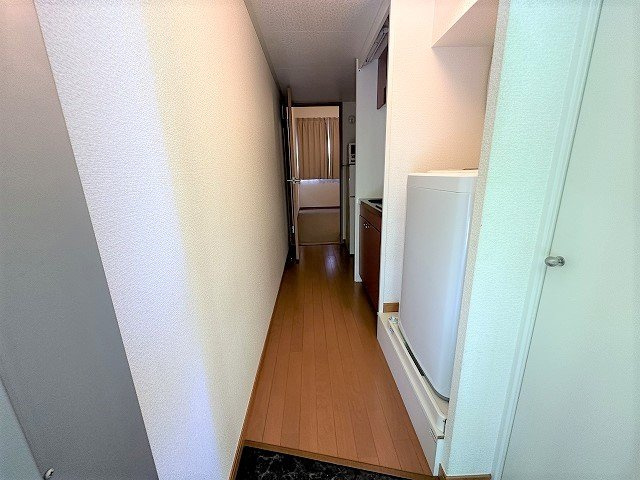 レオパレスラ　エスペランサのその他|廊下