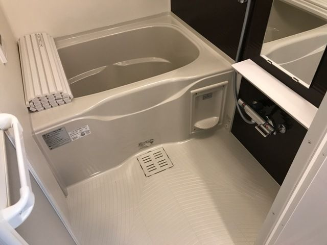 ガーデンロッジの浴室