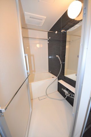 コンフォリア北堀江一丁目の浴室|お風呂です