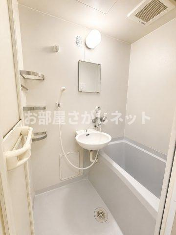 キャステル池袋の浴室