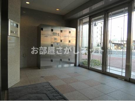 カスタリア要町のエントランス