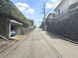 【前面道路含む現地写真】 | 川西市湯山台2丁目16の8　建築条件無土地