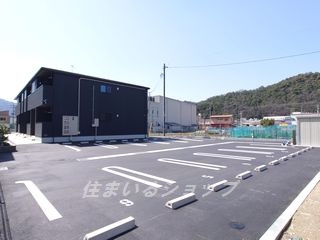 ザ　マヨン　Ⅰの駐車場