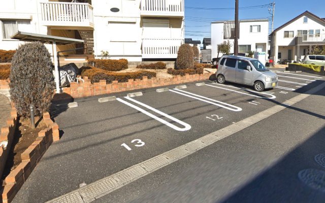 クレストパークＡの駐車場|駐車場があります