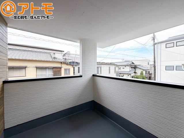 【バルコニー】 | 葵区秋山町2期　新築戸建　全1棟 | インナーバルコニーはお出かけ中の急な雨でも安心♪