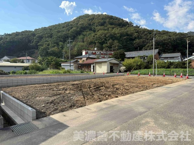 ６７２９１　岐阜市隆城町分譲地の外観