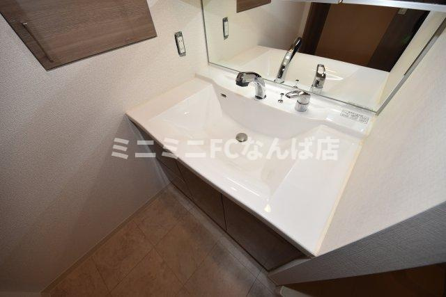 プレサンスロジェ堺筋本町