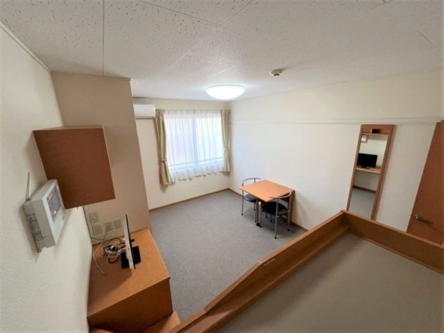 レオパレスｃｏｍｏｄｏの居間・リビング|設備・仕様は号室により異なる為、現況を優先致します。