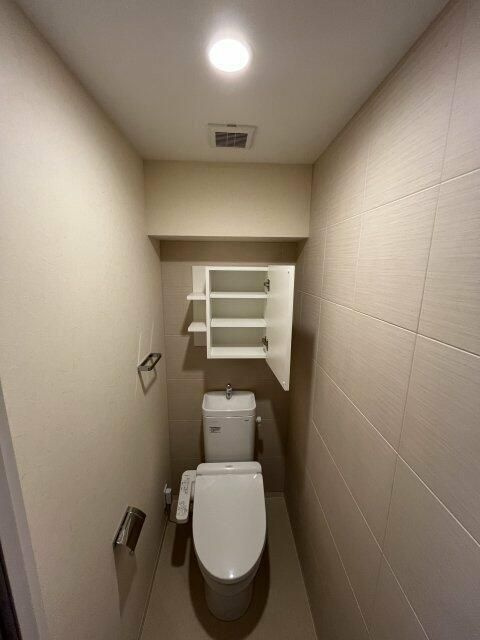 墨田区東向島１丁目の賃貸マンションのトイレ