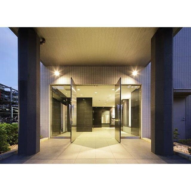 コンフォリア南砂町のエントランス