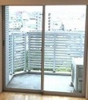 コンフォリア南砂町のバルコニー