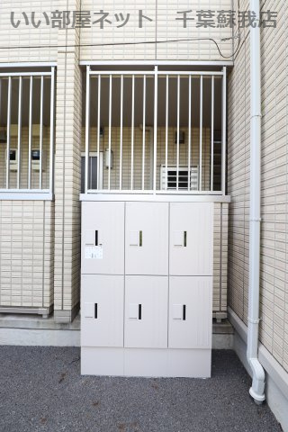 グロリアスのロビー|自分の時間を有効活用できますね！安心オートロック付き♪