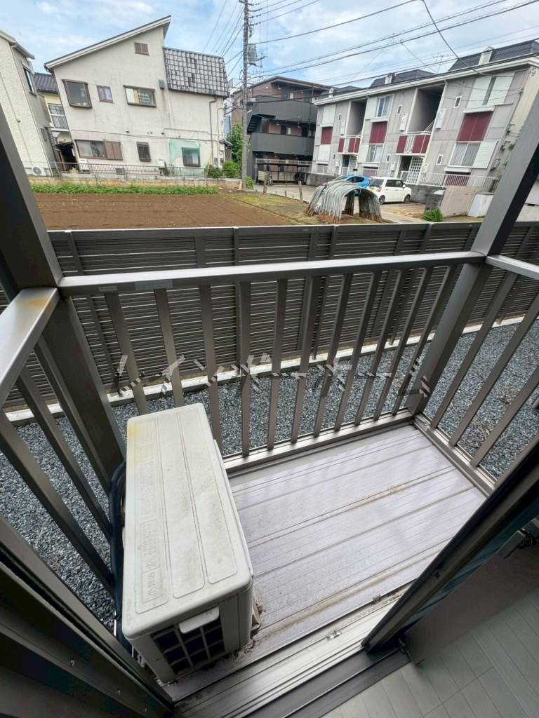 ワンちゃん・猫ちゃんと一緒に暮らせます。のその他|広々としたバルコニーです