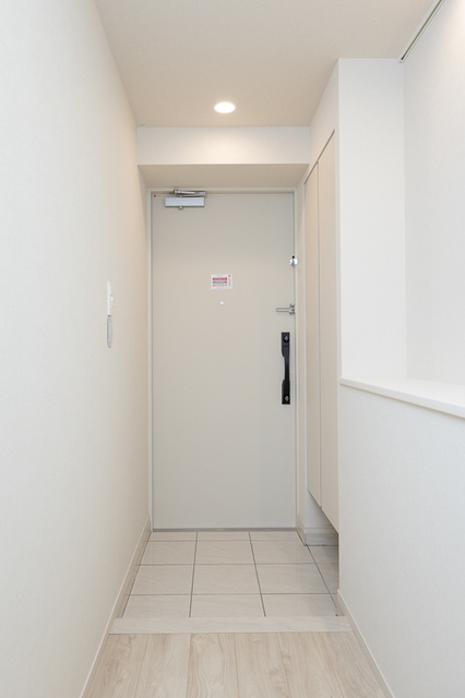ＲＪＲプレシア東十条ガーデンの玄関|※写真は同タイプ住戸です。