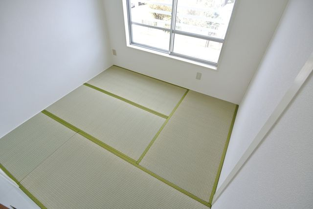 【和室】 | ツインヒルズＡ棟 | 畳の上でゆっくりとくつろげる和室です