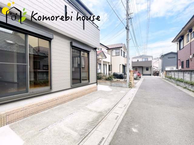 さいたま市北区日進町　中古戸建ての前面道路含む現地写真|前面道路含む現地写真です