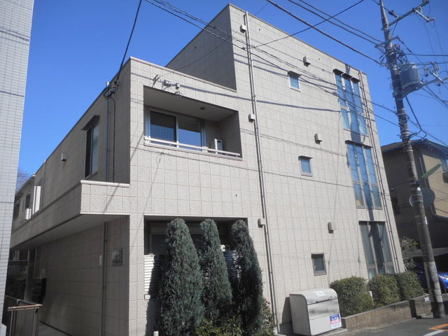 アルム上用賀の外観