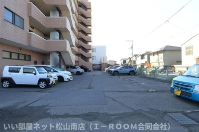 【駐車場】 | サンヒルズ筒井 