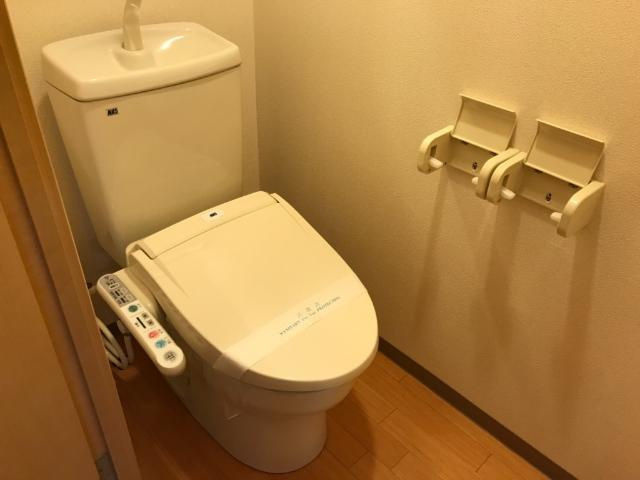 グランレーヴ東生駒のトイレ|シャワー付トイレ