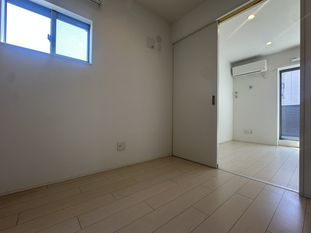 CRASTINE遠里小野の寝室
