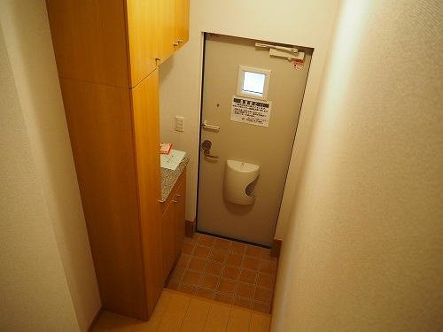 【玄関】 | ジュネス・カーサ | 落ち着いた玄関です