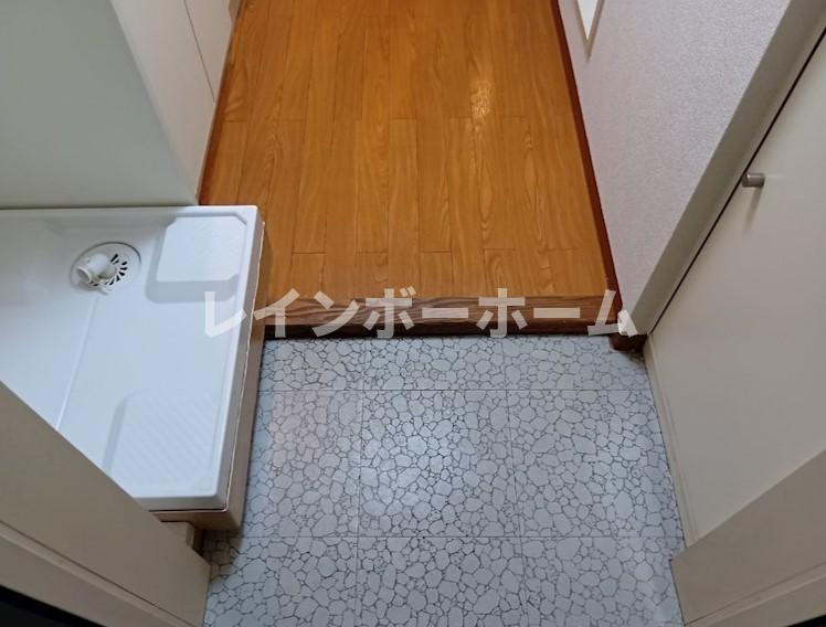 ラポール南浦和の玄関
